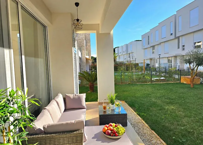 Lalzit Bay Hideaway 299 Appartement Plazhi San Pietro