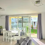 Lalzit Bay Hideaway 299 *