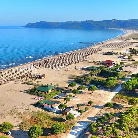 Lalzit Bay Hideaway 299 דירה