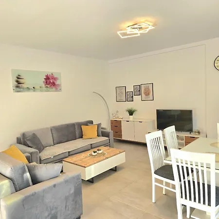 Lalzit Bay Hideaway 299