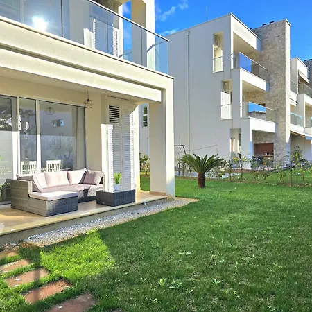 Lalzit Bay Hideaway 299 Plazhi San Pietro