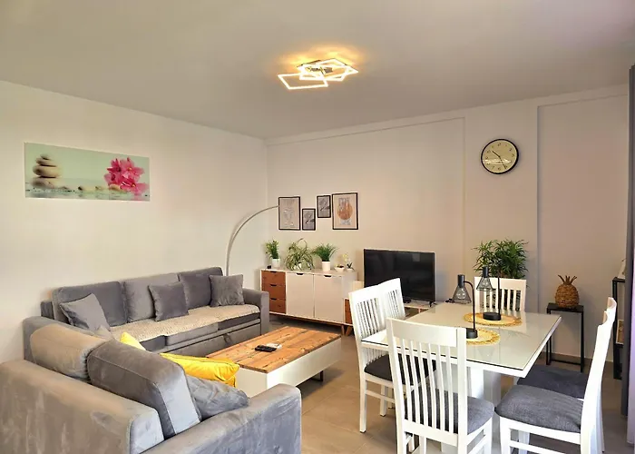 Lalzit Bay Hideaway 299 * Plazhi San Pietro