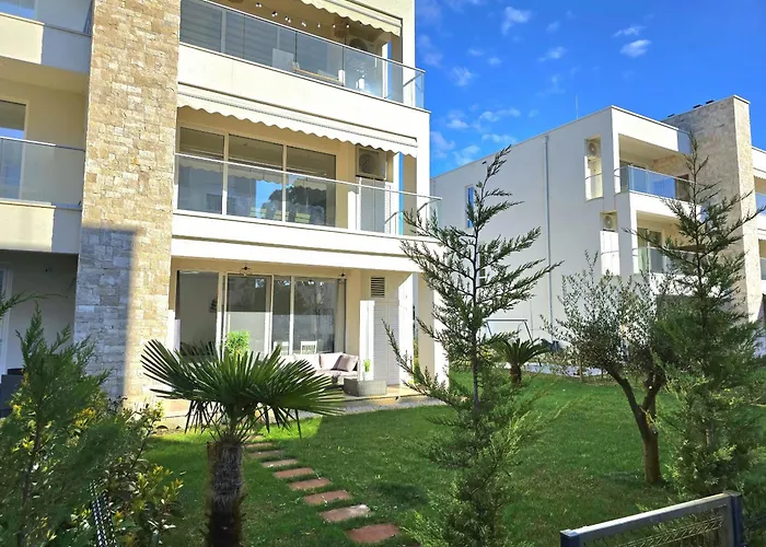 Lalzit Bay Hideaway 299 Plazhi San Pietro