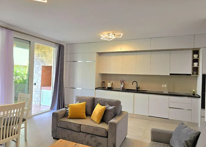 Lalzit Bay Hideaway 299